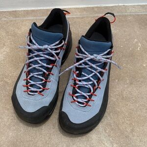 La Sportiva TX4 Evo Hiking Approach Shoes Women's EUC